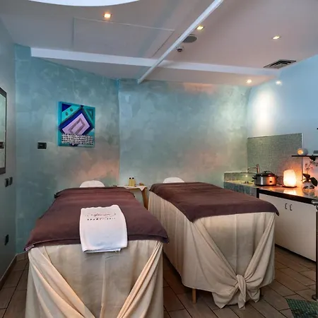 La Cartiera 4* Vignola (Emilia-Romagna)